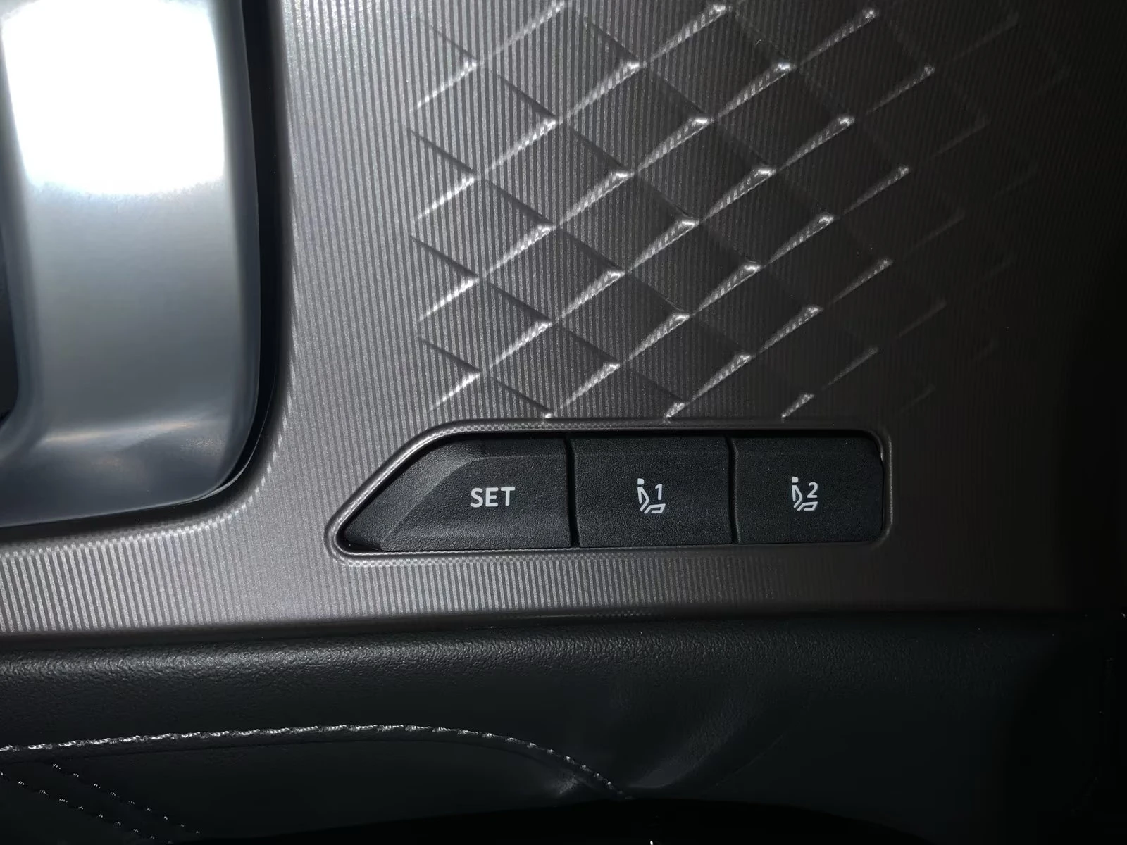 Kia Sorento PHEV/252HP/PLUG&RIDE/PANO/HUD/360/MEMO/NAVI/602q, снимка 14 - Автомобили и джипове - 55689946