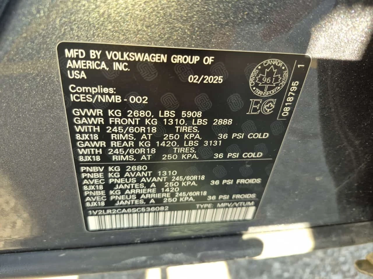 VW Atlas * COMFORTLINE * CARFAX * , снимка 15 - Автомобили и джипове - 55693644