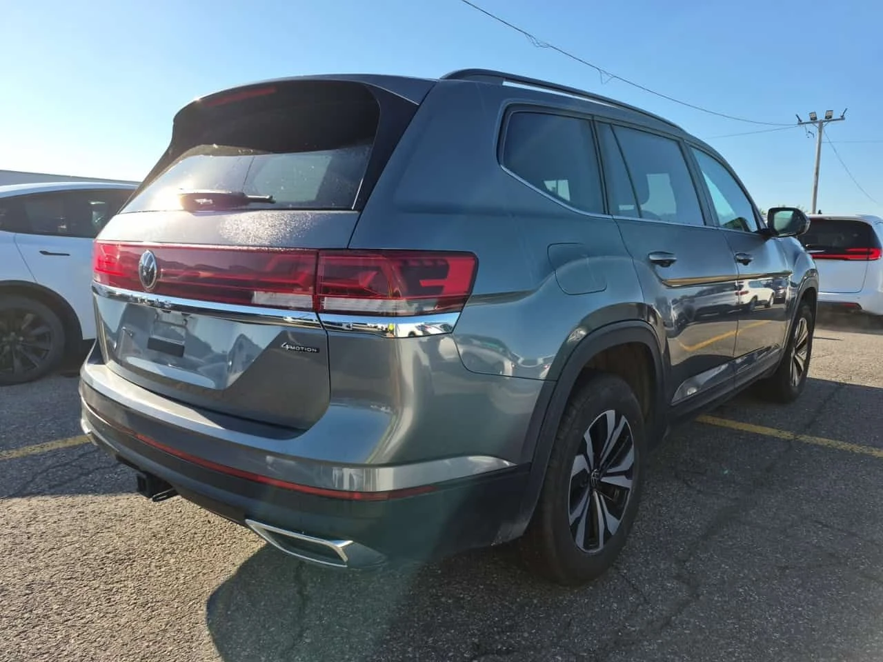 VW Atlas * COMFORTLINE * CARFAX * , снимка 3 - Автомобили и джипове - 55693644