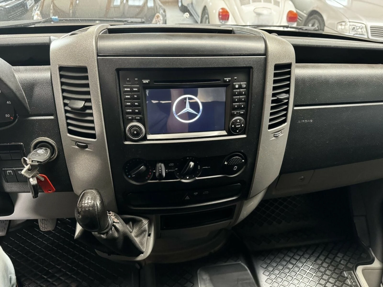 Mercedes-Benz Sprinter 313 CDI Doka 1.4t Maxilift кран 160 * UniRent*  - изображение 8
