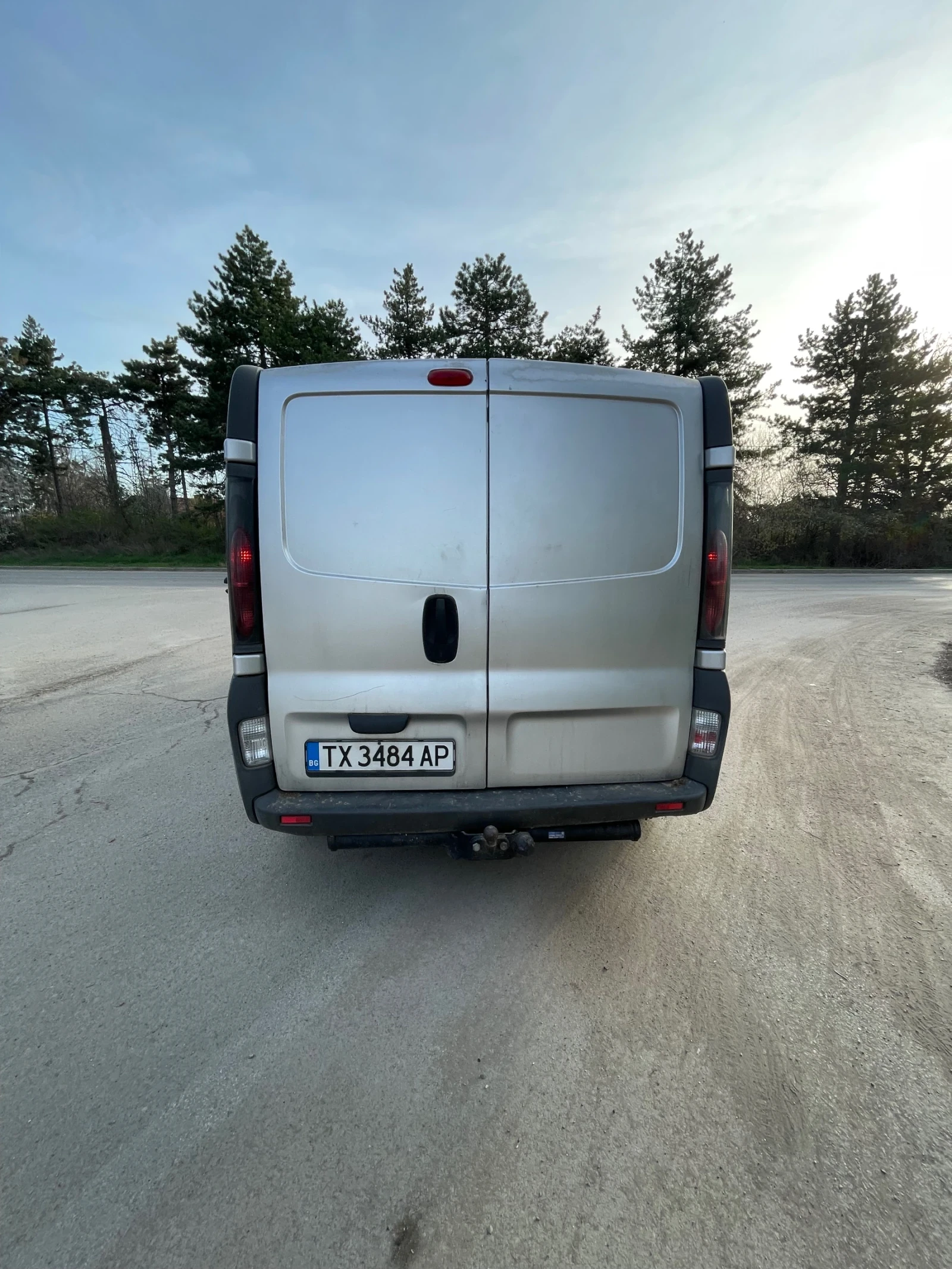 Opel Vivaro 1.9 DCI, снимка 2 - Бусове и автобуси - 55238220