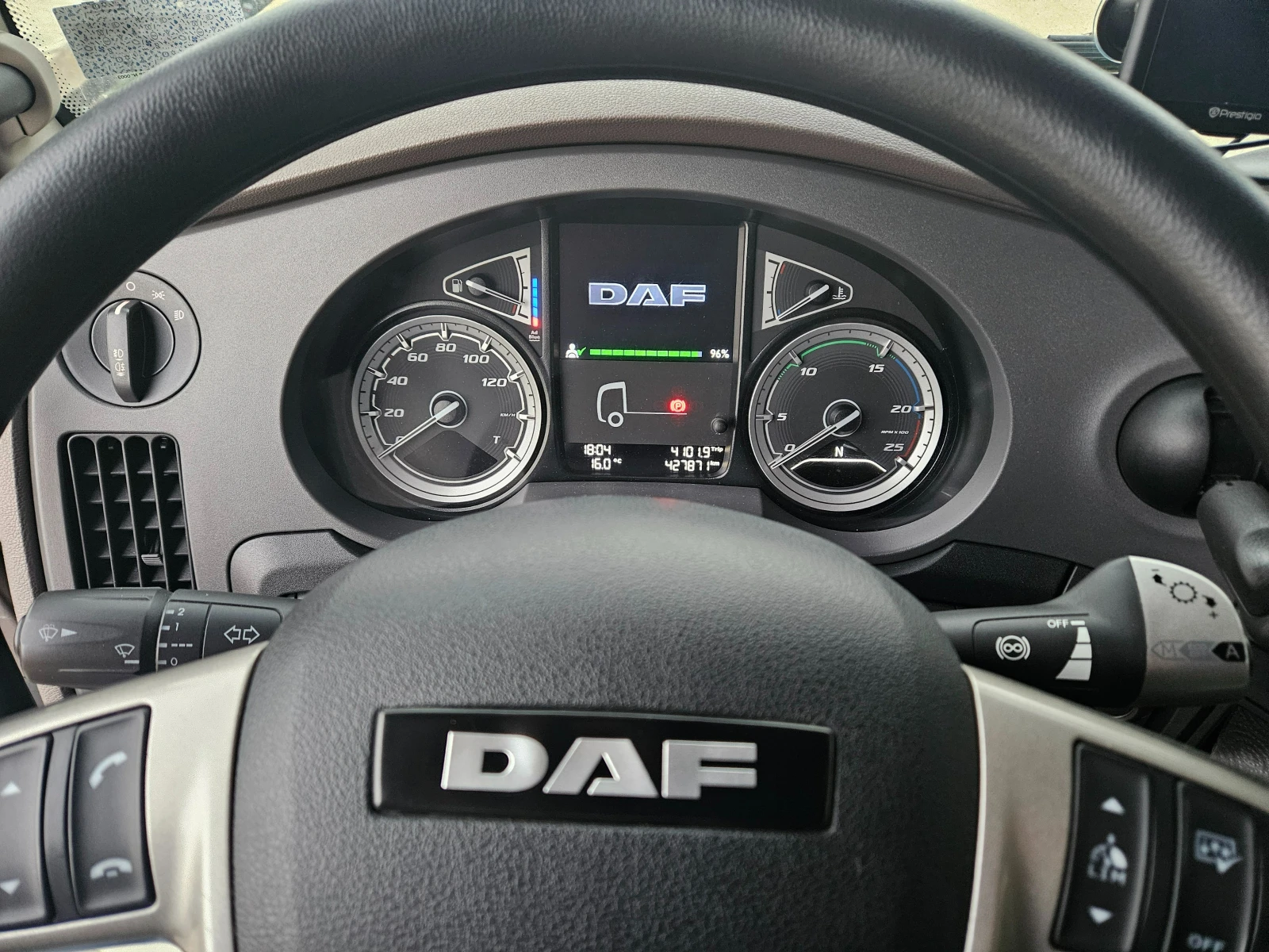 Daf Xf-480 Охладител - изображение 5