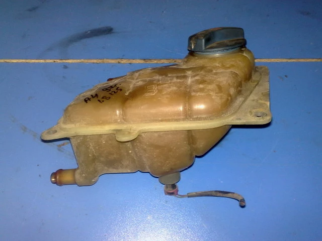 Казанче антифриз за Ауди А4 1.8 20В