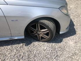 Mercedes-Benz E 250 CDI , снимка 3