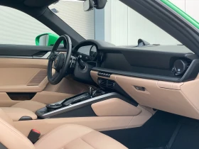 Porsche 911 Carrera 4 Гаранционен автомобил, снимка 15