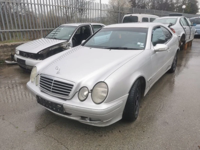 Mercedes-Benz CLK 2.0 KOMPRESOR 163к.с., снимка 1 - Автомобили и джипове - 40126505