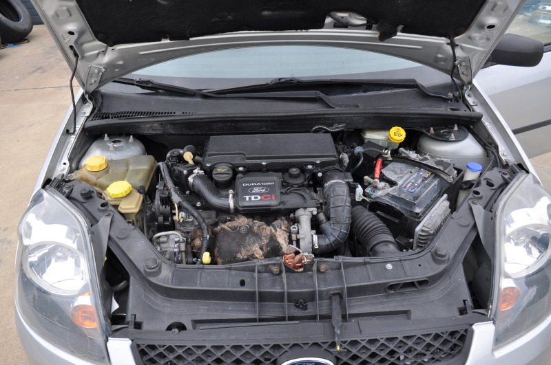 Ford Fiesta 1.4 TDCI, снимка 12 - Автомобили и джипове - 40330505