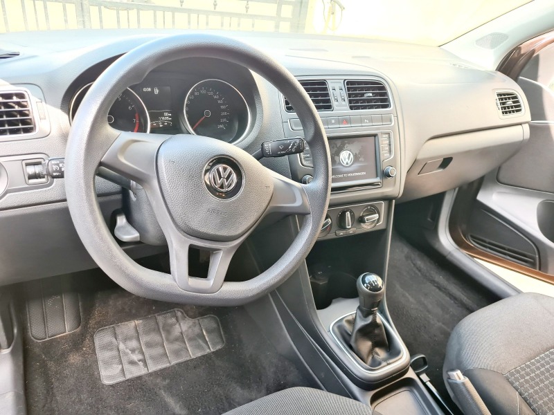VW Polo 2016 Volkswagen Polo V (facelift) 1.0 (60 кс), снимка 13 - Автомобили и джипове - 46126987