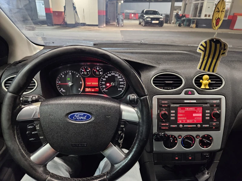 Ford Focus 1.8 TDCI, снимка 7 - Автомобили и джипове - 48307872