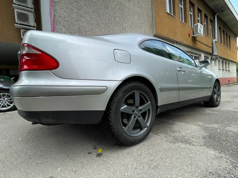 Mercedes-Benz CLK 200 газ/бензин, снимка 7 - Автомобили и джипове - 49047591