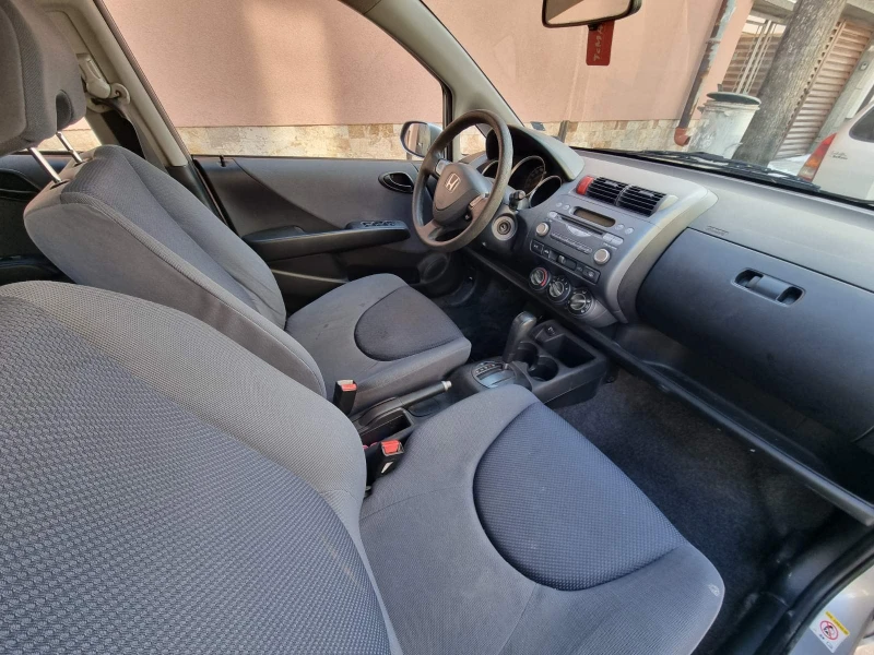 Honda Jazz, снимка 14 - Автомобили и джипове - 49241126