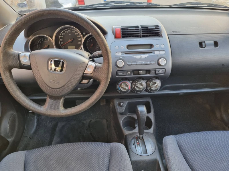 Honda Jazz, снимка 6 - Автомобили и джипове - 49241126