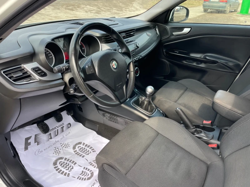 Alfa Romeo Giulietta 1.6M-jET-ITALIA, снимка 12 - Автомобили и джипове - 49306604