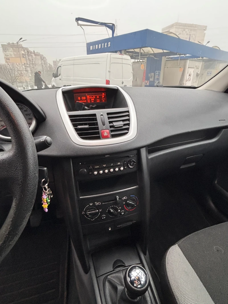 Peugeot 207, снимка 13 - Автомобили и джипове - 49321541