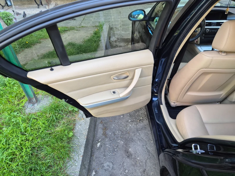 BMW 320, снимка 10 - Автомобили и джипове - 52707288