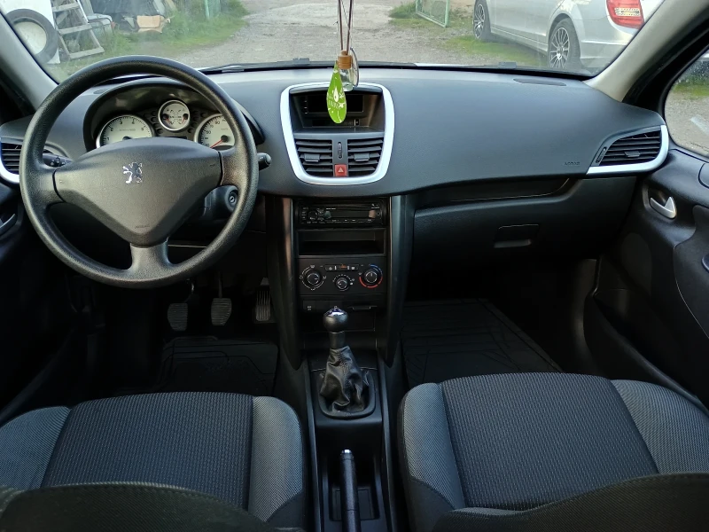 Peugeot 207 1.4, снимка 9 - Автомобили и джипове - 50145935