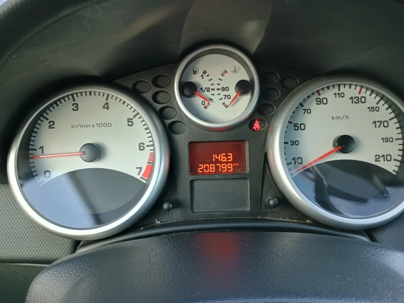 Peugeot 207 1.4, снимка 10 - Автомобили и джипове - 50145935