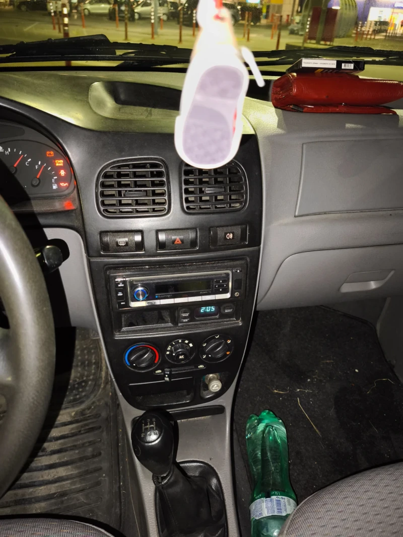 Kia Rio 1.3, снимка 15 - Автомобили и джипове - 52161338