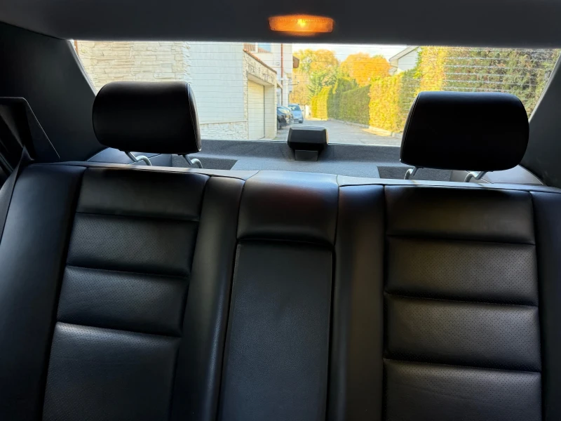 Mercedes-Benz 124 E 320, снимка 11 - Автомобили и джипове - 52511160