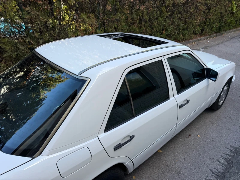 Mercedes-Benz 124 E 320, снимка 5 - Автомобили и джипове - 52511160