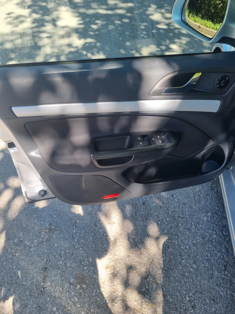 Skoda Octavia TSI 6 скорости 105 кс., снимка 8 - Автомобили и джипове - 52430427