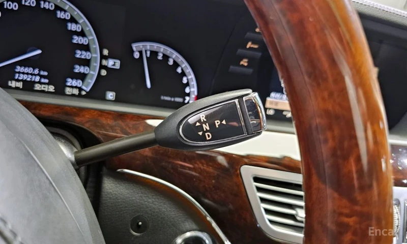 Mercedes-Benz S 500, снимка 9 - Автомобили и джипове - 52723429