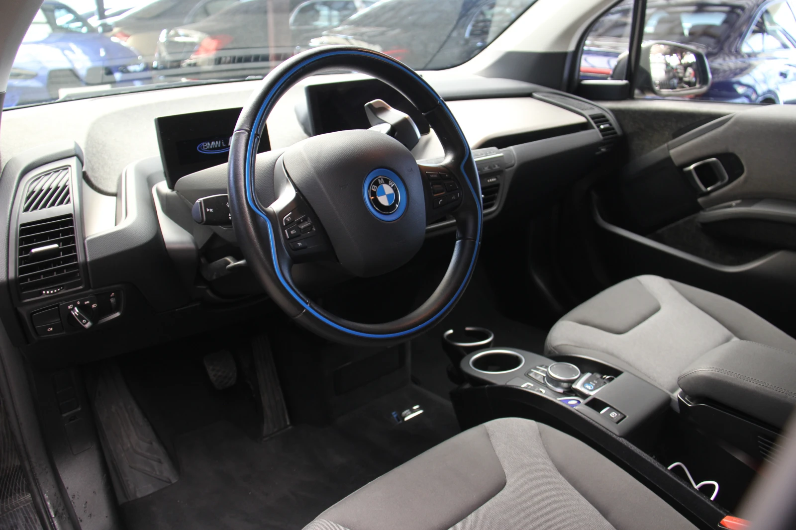 BMW i3 S/Sport/Navi/BMW LED/Black Edition - изображение 7