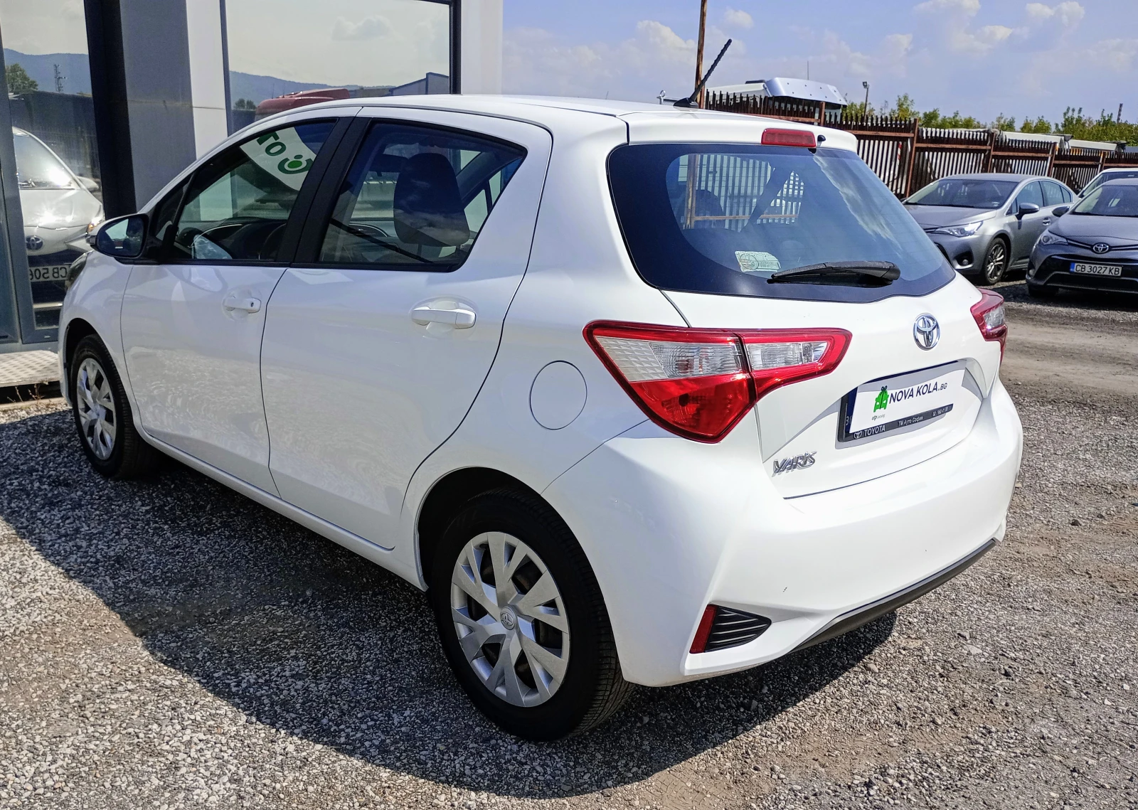 Toyota Yaris 1.5 Dual-VVT-iE - изображение 3