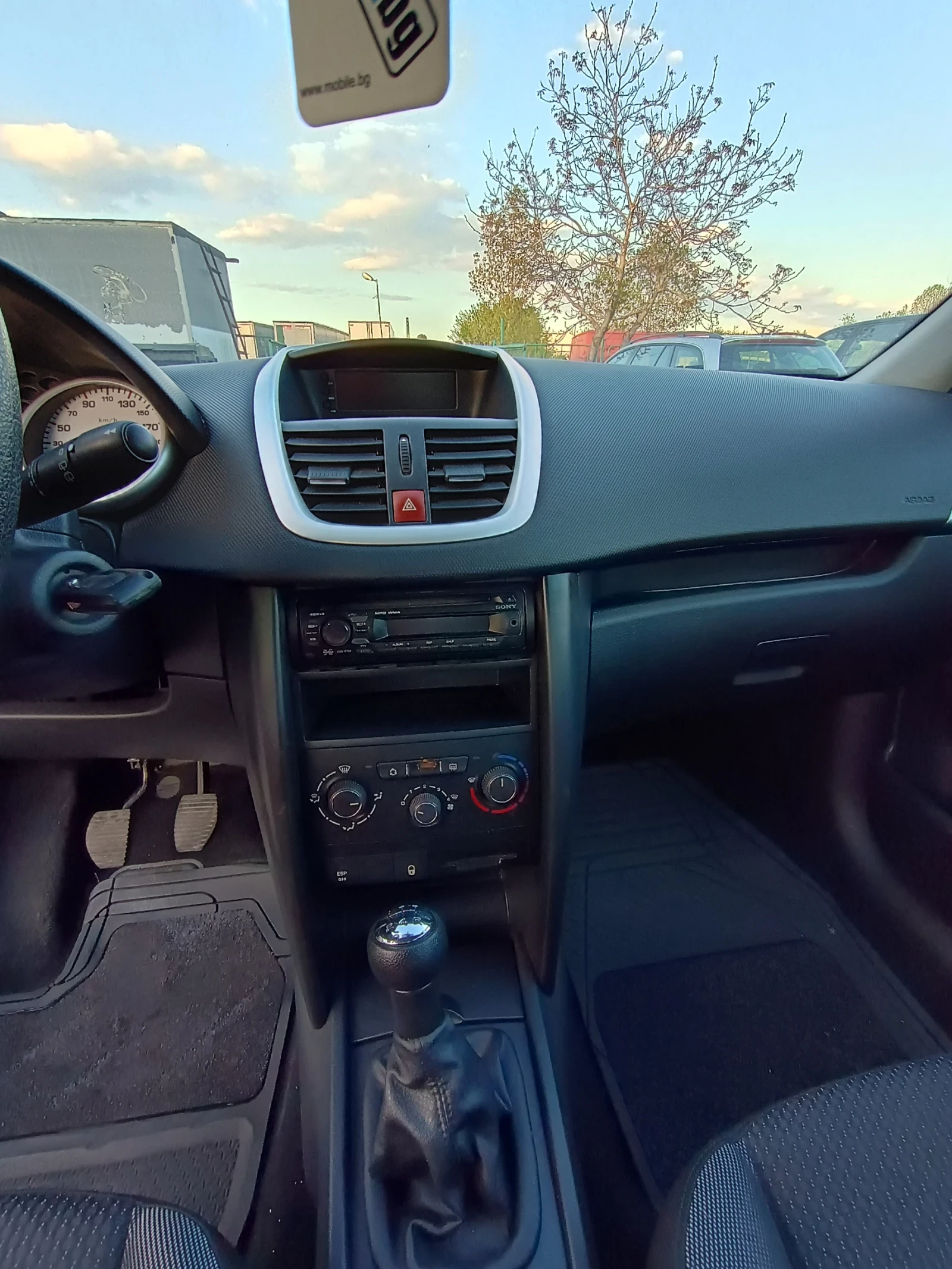 Peugeot 207 1.4 | Mobile.bg — изображение 11