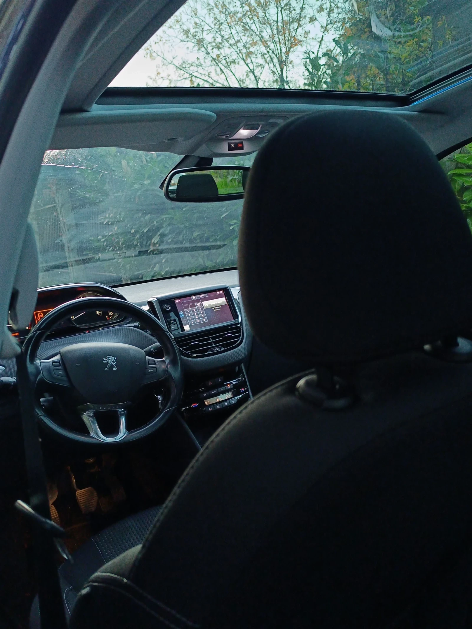 Peugeot 208 1.6 HDI - изображение 5
