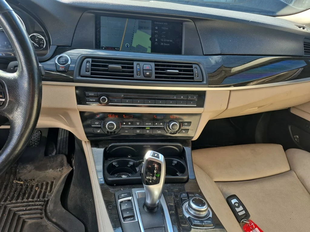 BMW 528 * 528i xDrive * CARFAX * БЕЗ ПЪРВОНАЧАЛНА ВНОСКА - изображение 9