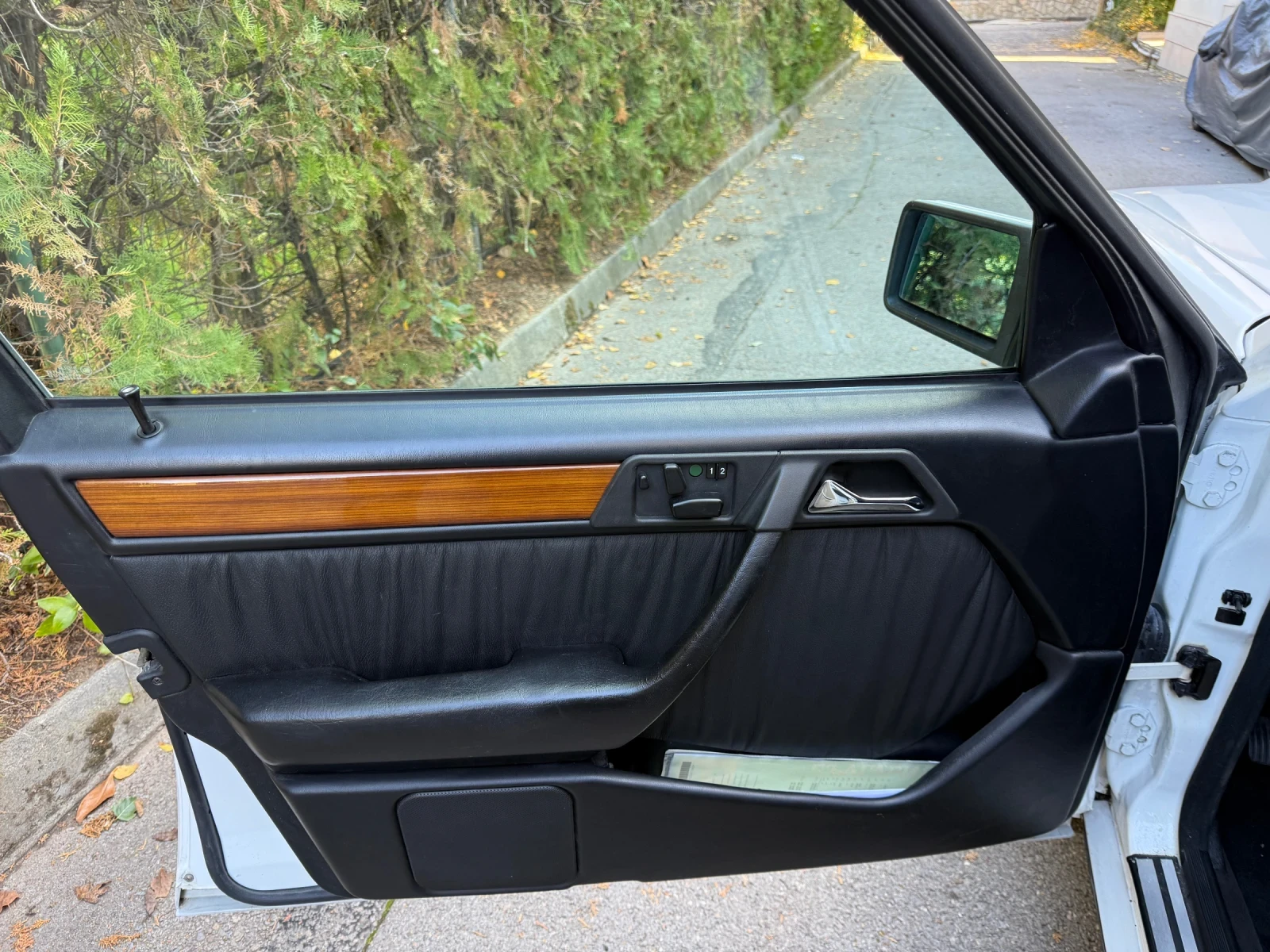 Mercedes-Benz 124 E 320 | Mobile.bg — изображение 9