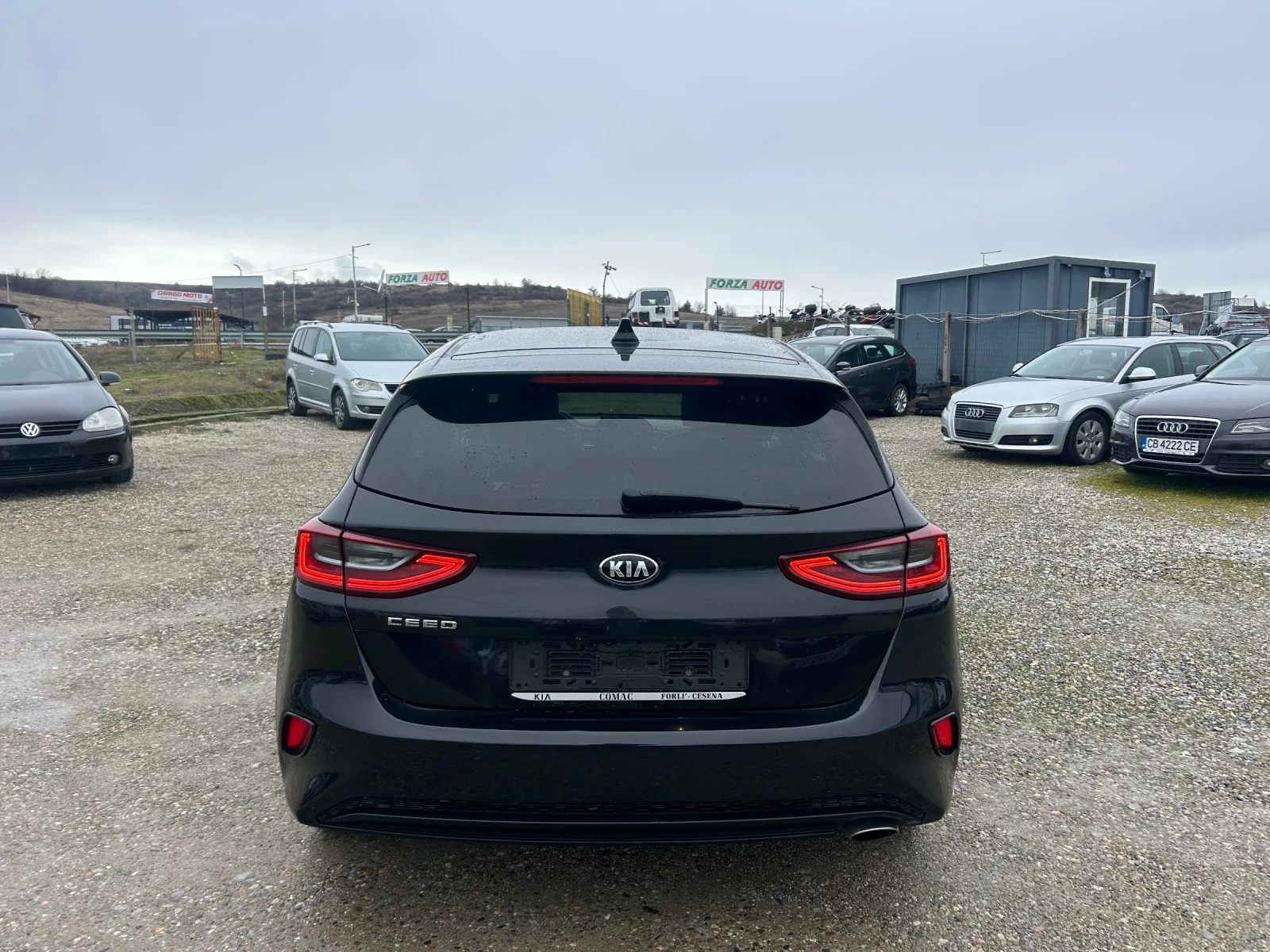 Kia Ceed 1.6crdi euro6 - изображение 6