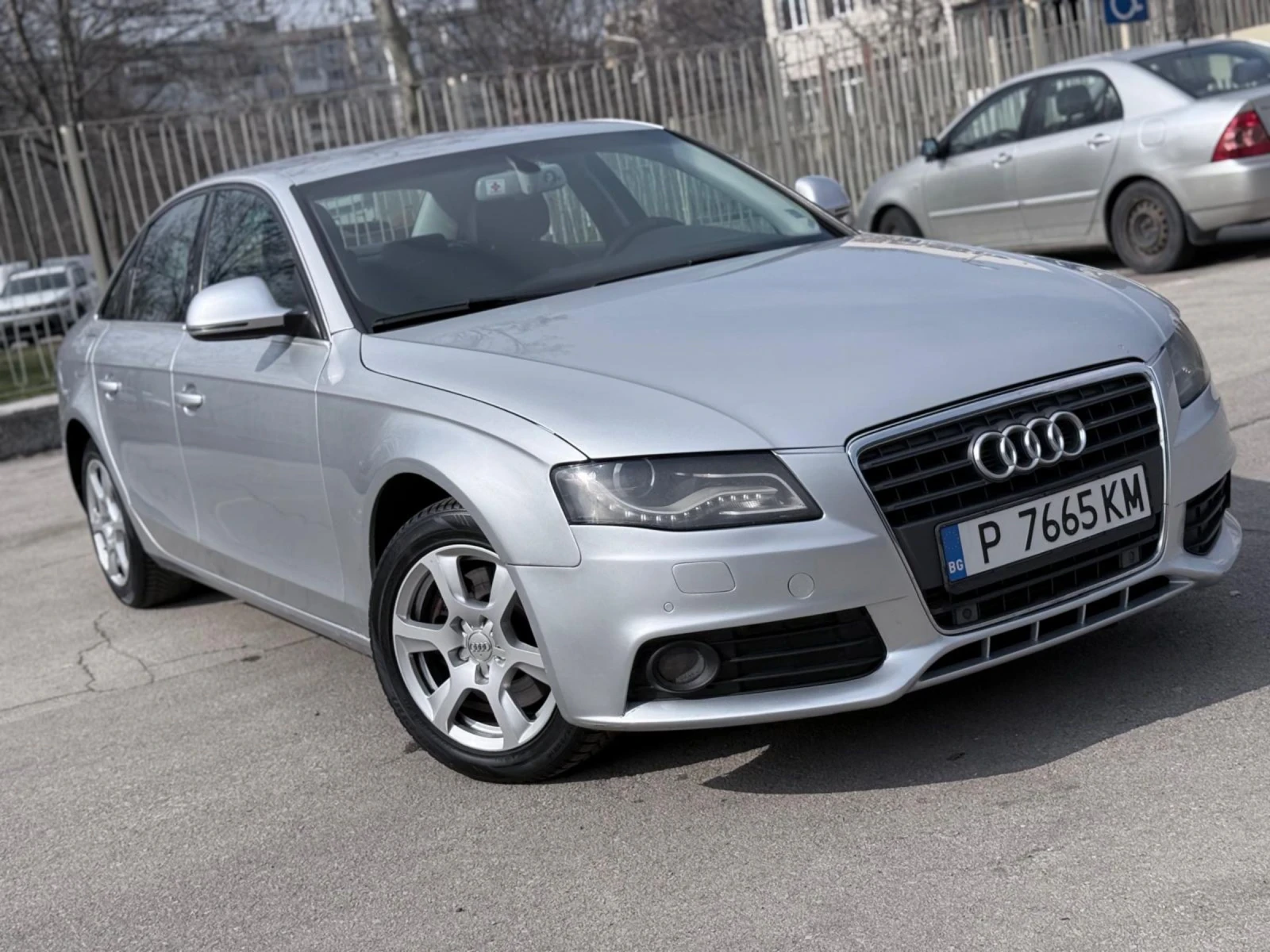 Audi A4 2.0TDI/6 СКОРОСТИ/КЛИМАТРОНИК/ПОДГРЕВ/2 КЛЮЧА ! ! - изображение 3
