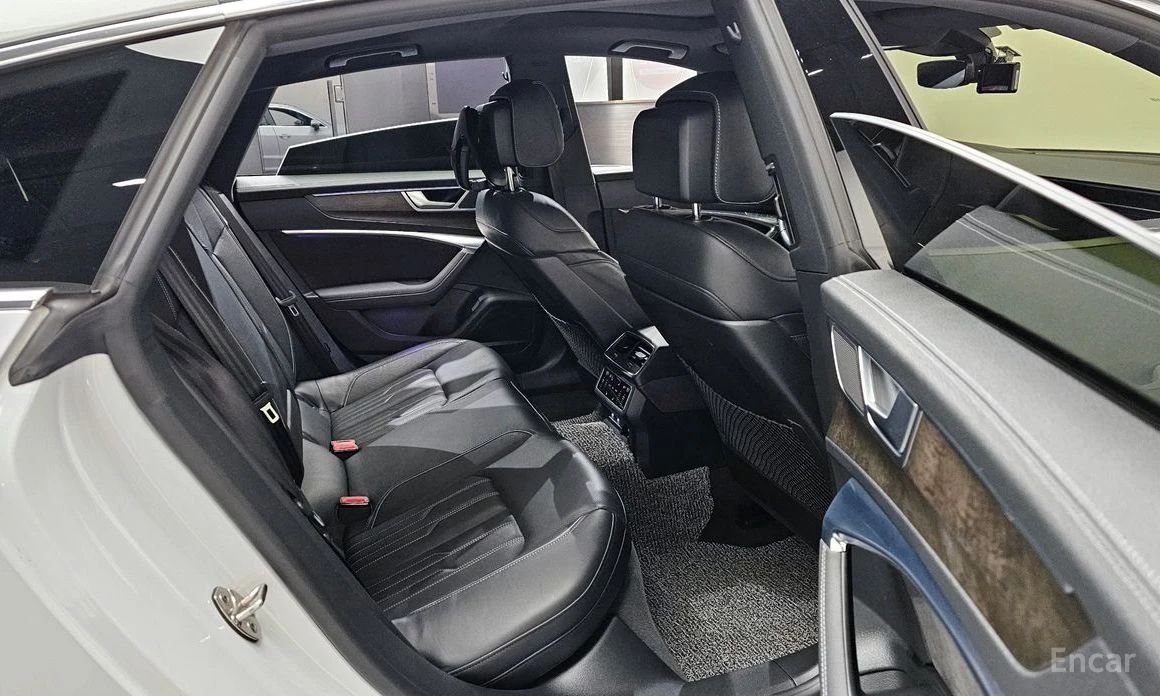 Audi A7 * PREMIUM* MATRIX* KEYLESS* КАМЕРА* 360* , снимка 11 - Автомобили и джипове - 54059202