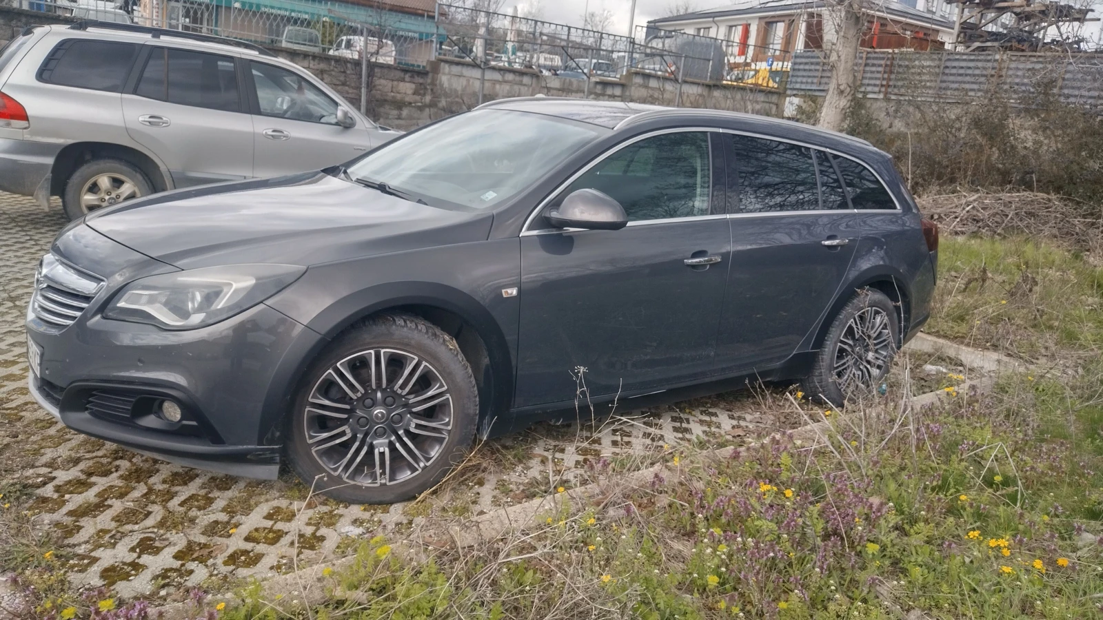 Opel Insignia Sport Tourer SW, снимка 3 - Автомобили и джипове - 54108638