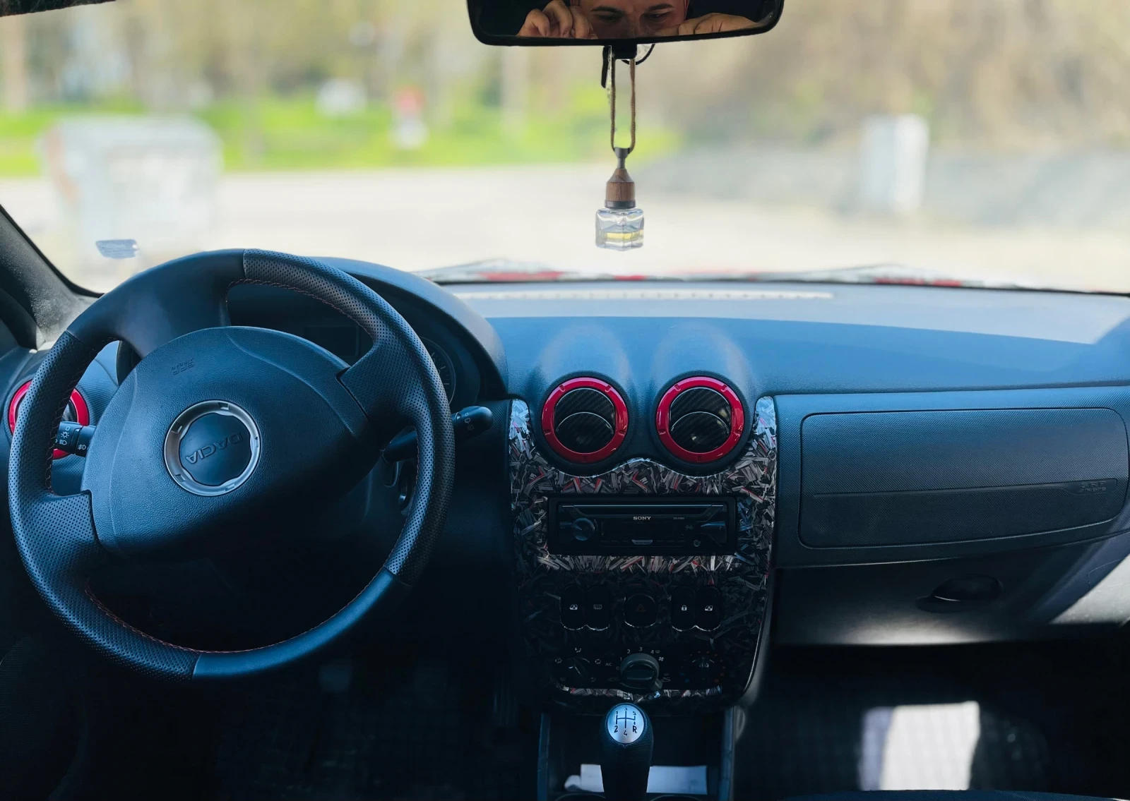 Dacia Sandero 1.6i, снимка 7 - Автомобили и джипове - 54112745