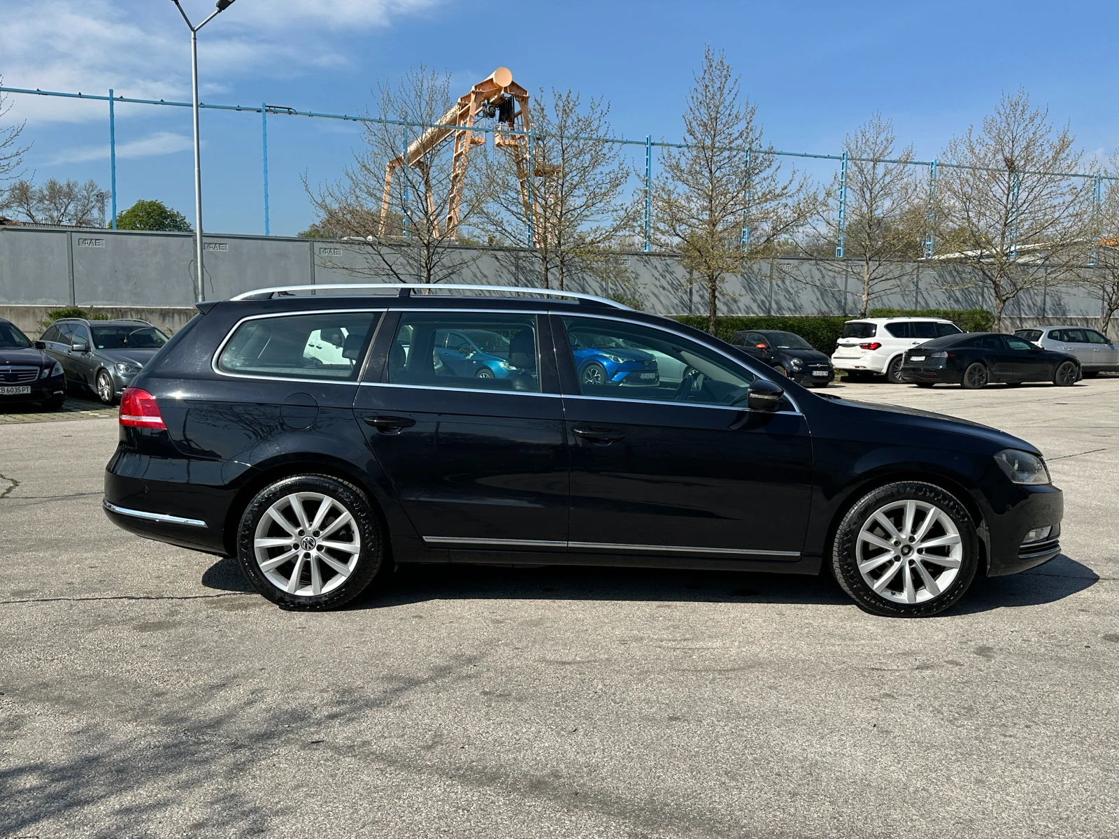 VW Passat 2.0 TDI Highline, снимка 5 - Автомобили и джипове - 54275928