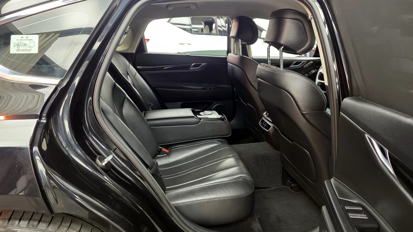 Genesis G80 Turbo AWD, снимка 14 - Автомобили и джипове - 54782076