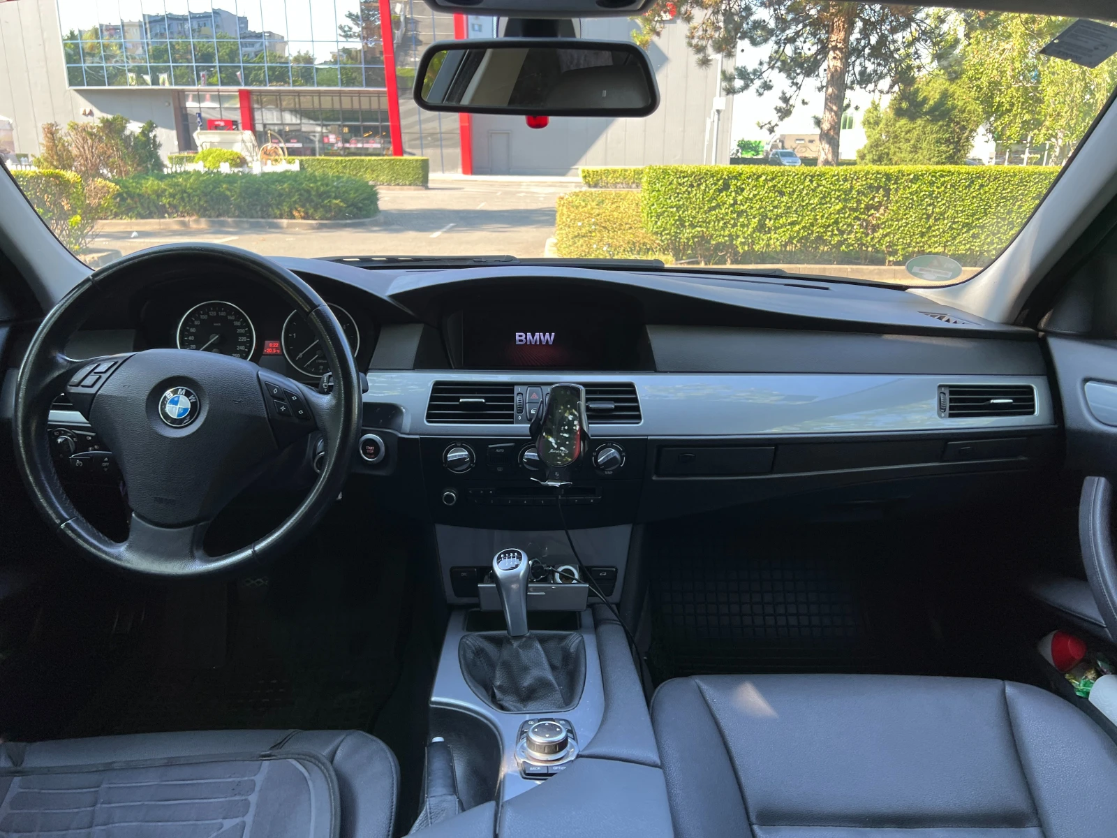 BMW 525 LCI, снимка 12 - Автомобили и джипове - 54979157