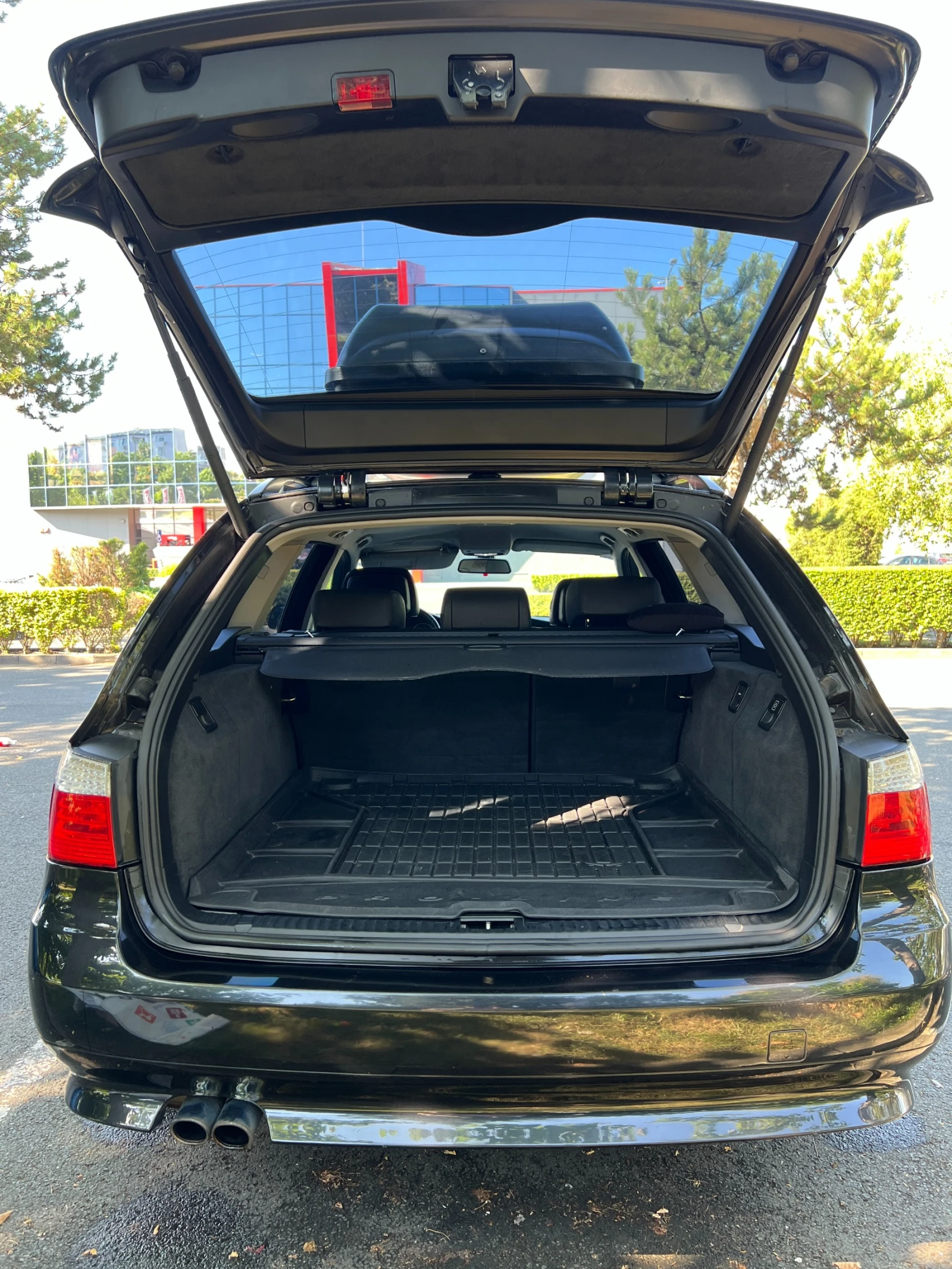 BMW 525 LCI, снимка 8 - Автомобили и джипове - 54979157