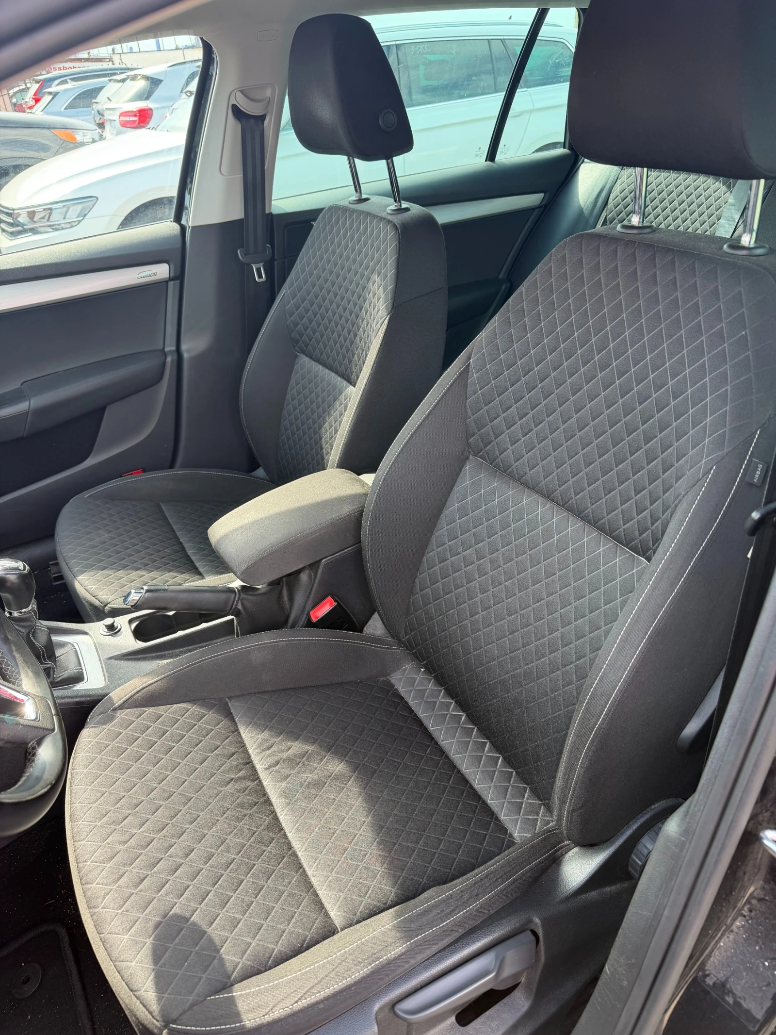 Skoda Octavia 1.6TDI NAVI EURO 6, снимка 12 - Автомобили и джипове - 55116188