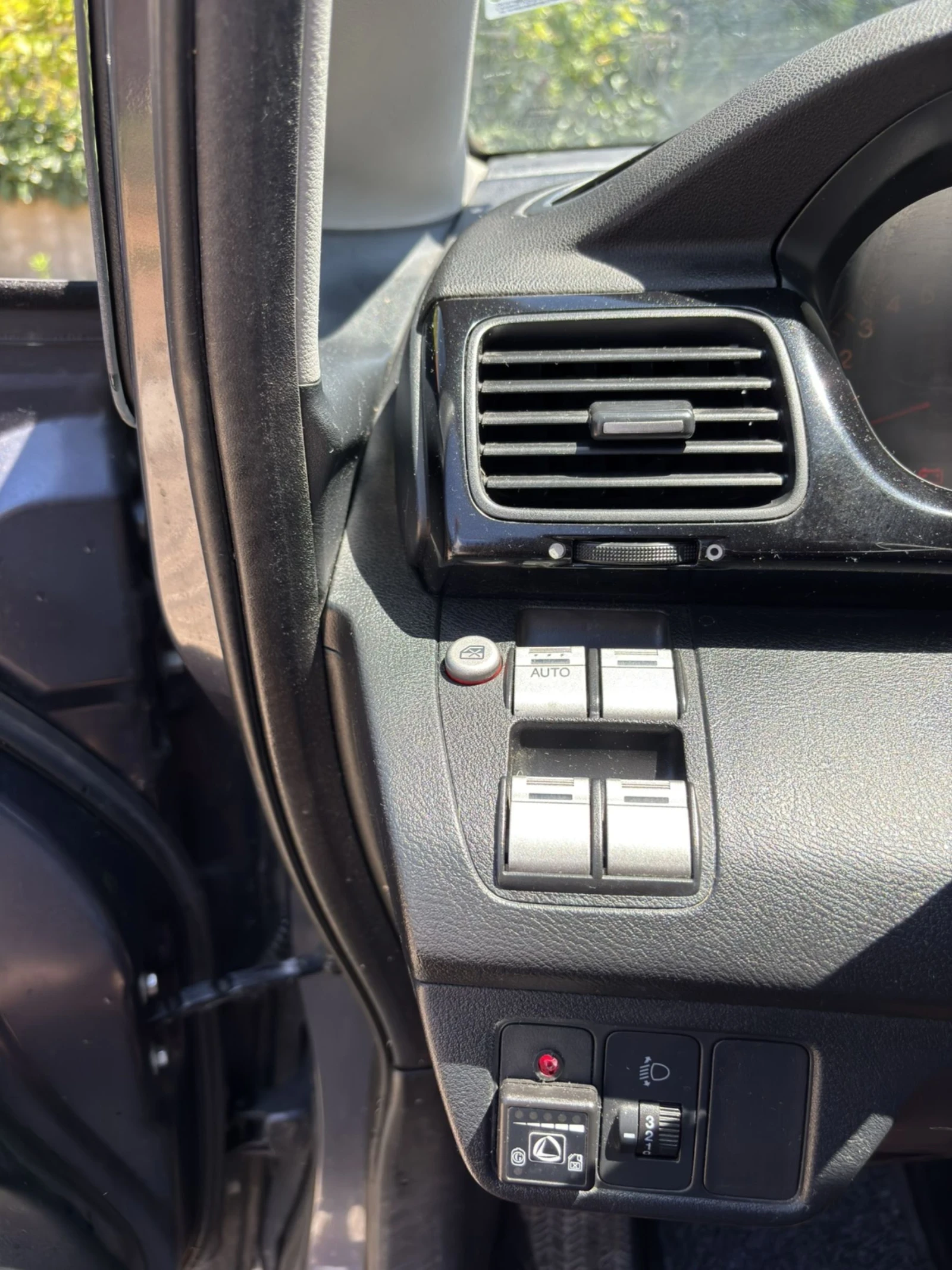 Honda Fr-v 1.7, снимка 5 - Автомобили и джипове - 55242448
