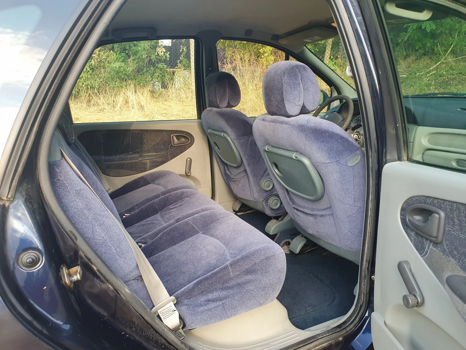 Renault Scenic, снимка 6 - Автомобили и джипове - 55450268