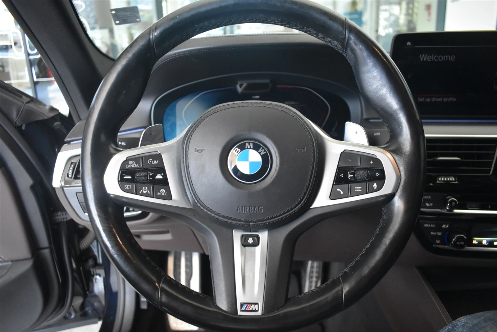 BMW 540 xDrive Sedan, снимка 13 - Автомобили и джипове - 55651221