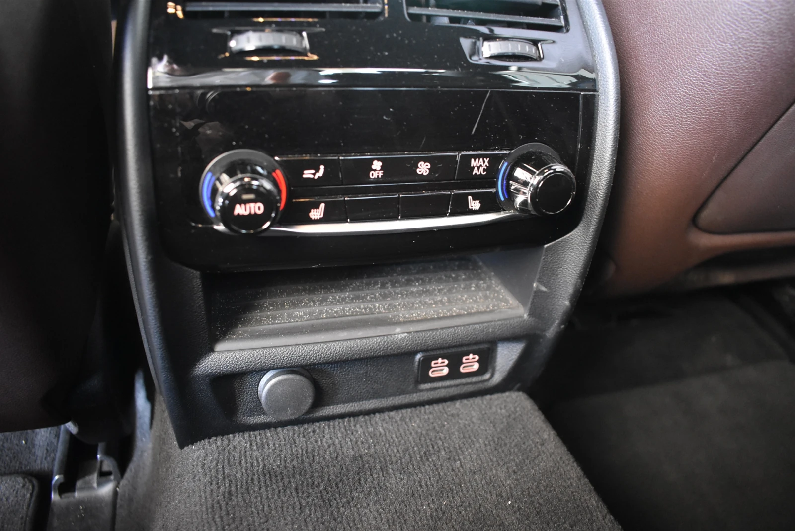 BMW 540 xDrive Sedan, снимка 14 - Автомобили и джипове - 55651221