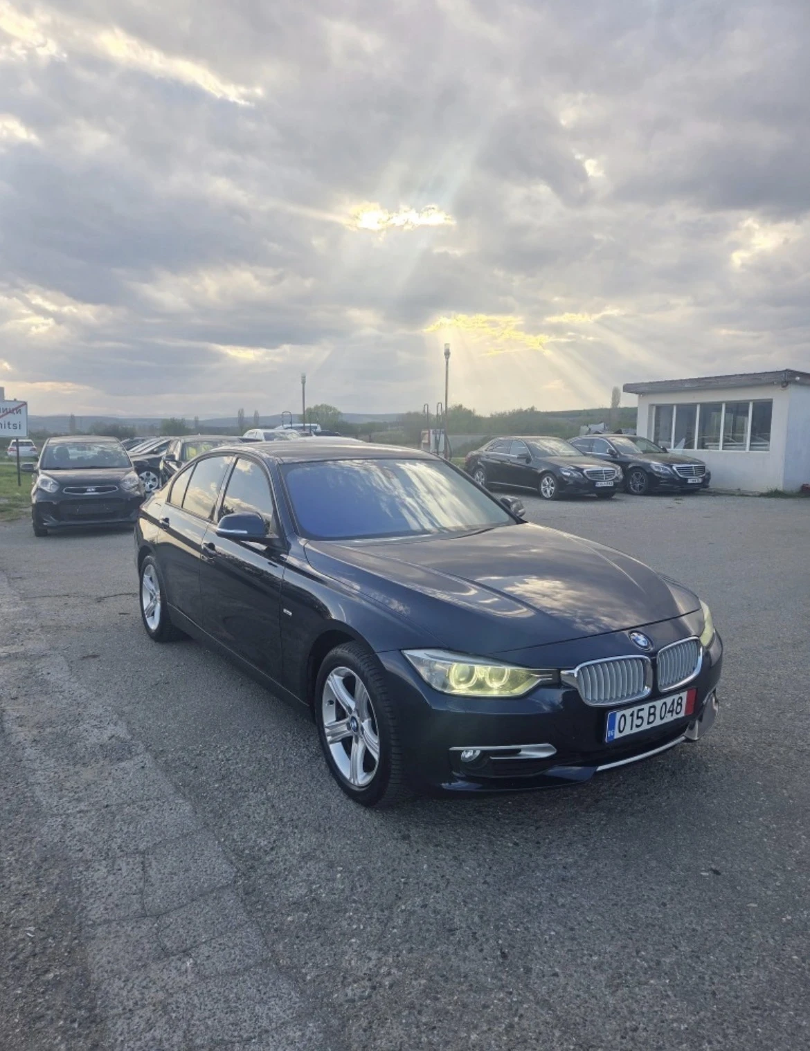 BMW 320 2.0, снимка 4 - Автомобили и джипове - 55834908