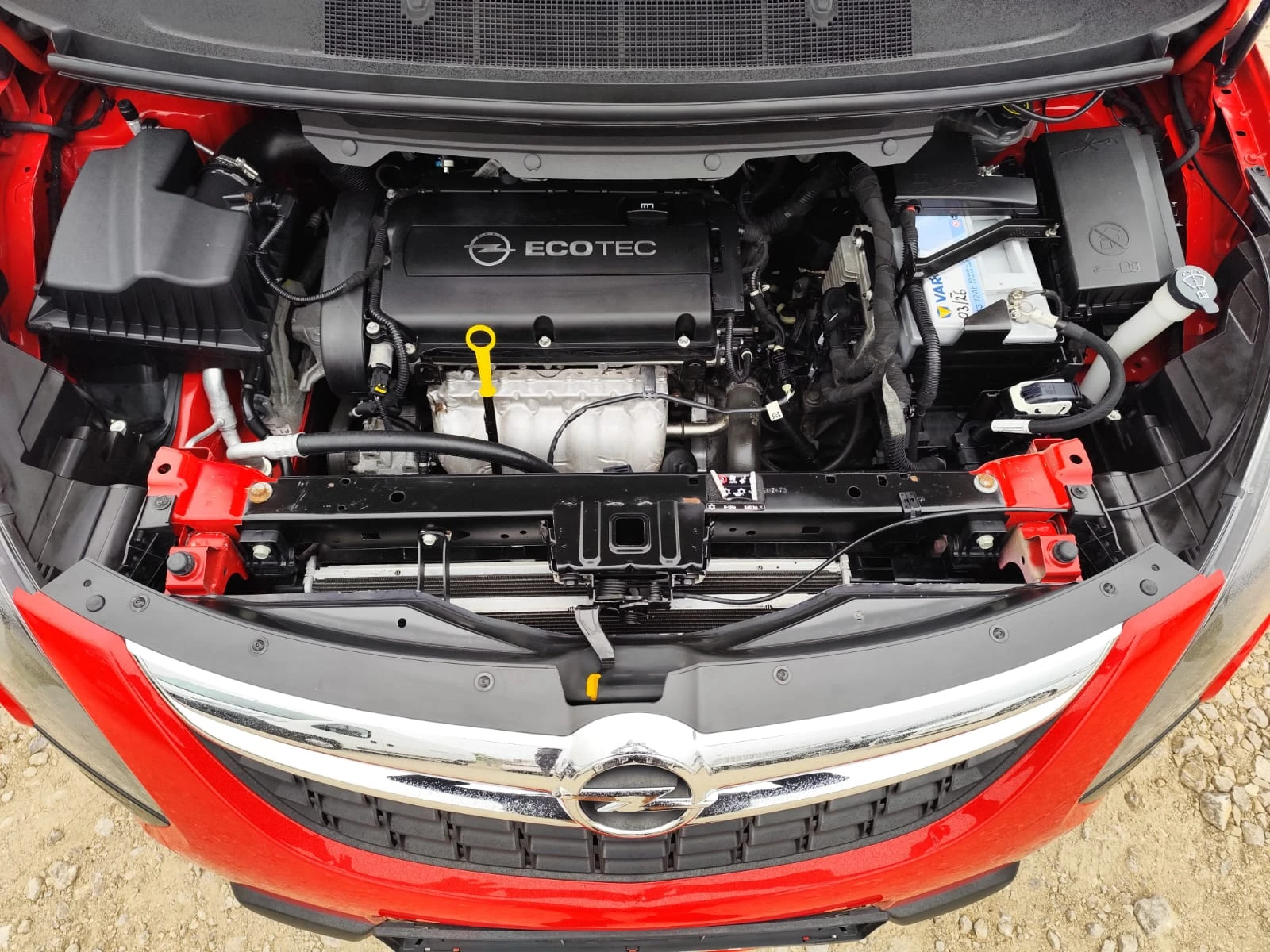Opel Zafira 1.8 бензин, снимка 15 - Автомобили и джипове - 55852035