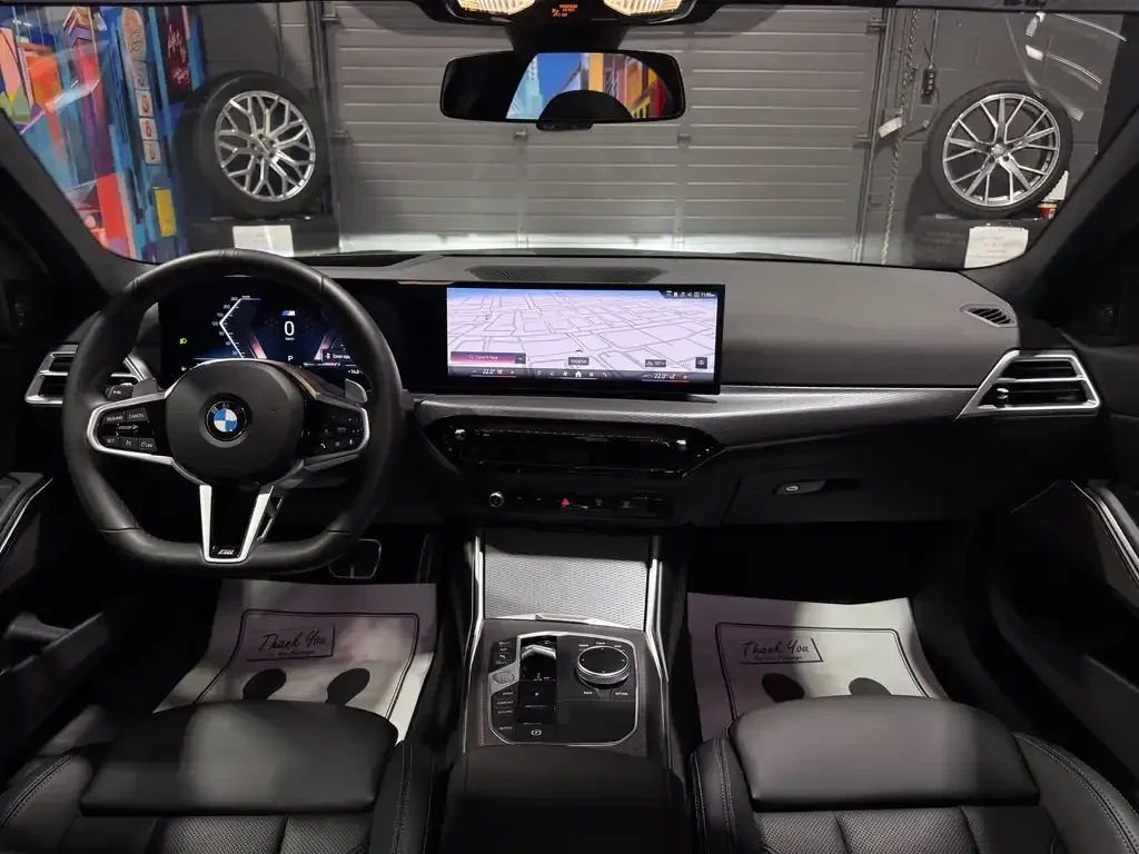 BMW 330 i xDrive M Sport | HUD | Harman/Kardon | 360 , снимка 10 - Автомобили и джипове - 56075118