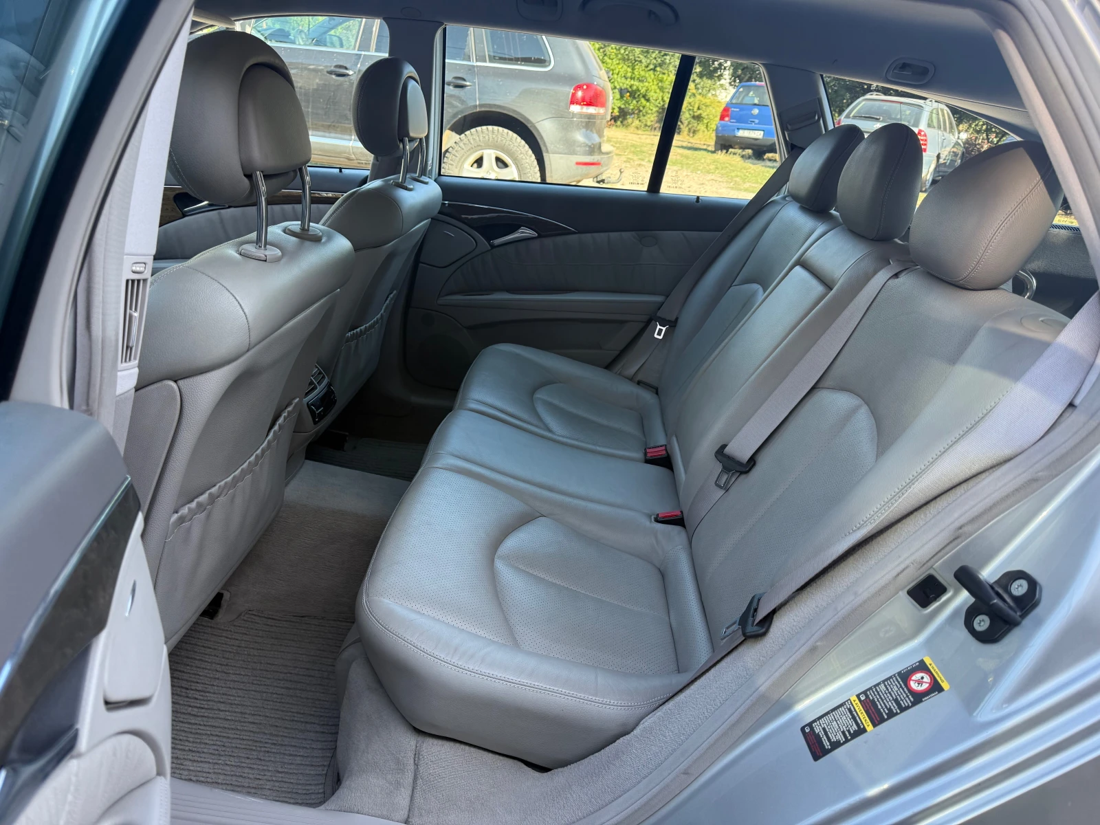 Mercedes-Benz E 280 3.2cdi редови Avangarde, снимка 11 - Автомобили и джипове - 56136523